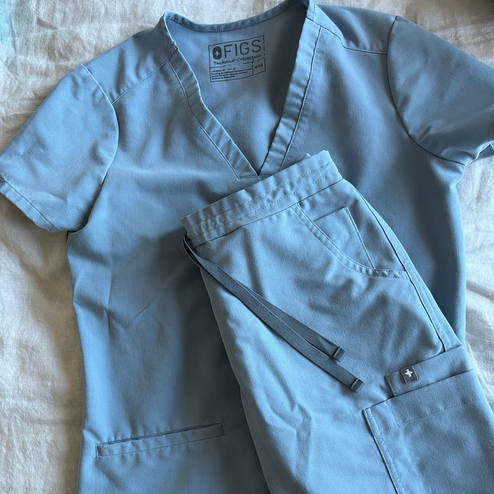 Dusty Blue figs scrub set